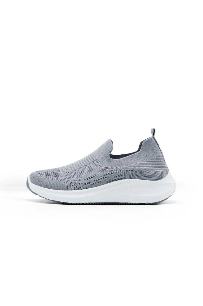 Men Grey Slip-On Walking Sneakers Size 40-45
